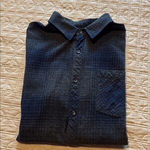 Men’s Flannel Shirt L Blue/Grey Plaid Shirt